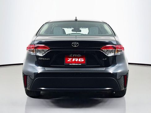 Used 2020 Toyota Corolla LE FWD image 4