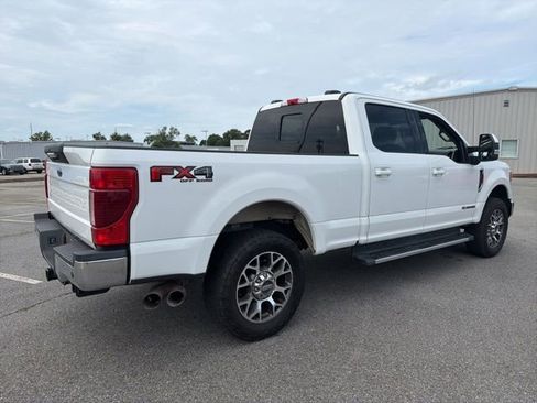 Used 2020 Ford F250 Lariat w/ Lariat Value Package AWD/4WD image 3