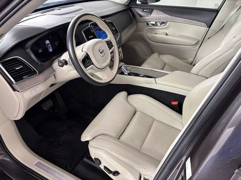 Used 2024 Volvo XC90 T8 Ultimate w/ Protection Package Premier AWD/4WD image 32