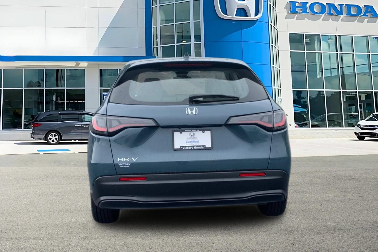 Used 2025 Honda HR-V LX image 4