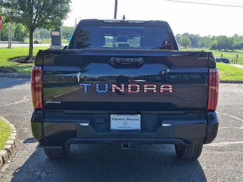 Used 2024 Toyota Tundra Platinum AWD/4WD image 5