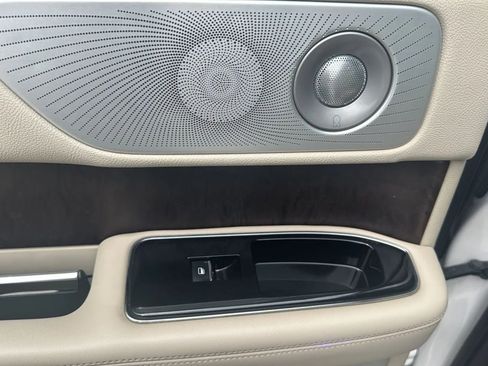 Used 2019 Lincoln Navigator Reserve AWD/4WD image 28
