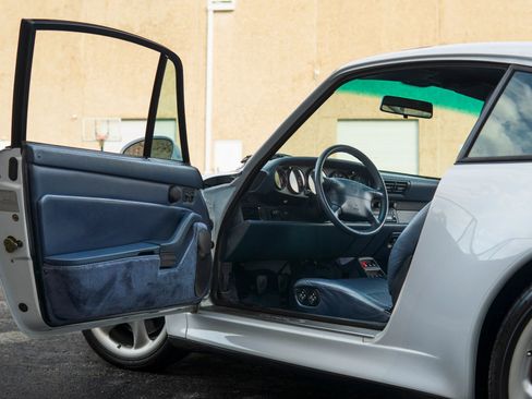 Used 1997 Porsche 911 Carrera S image 4