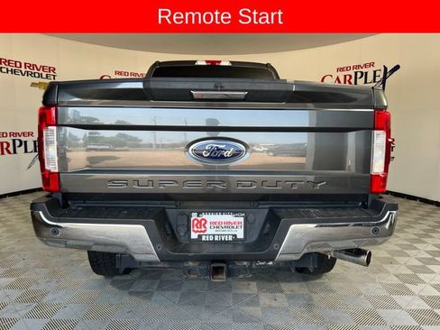 Used 2018 Ford F250 XLT w/ XLT Premium Package AWD/4WD image 7