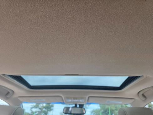 Used 2011 Toyota Avalon Limited image 28