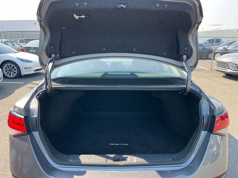 Used 2025 Nissan Sentra SV image 30