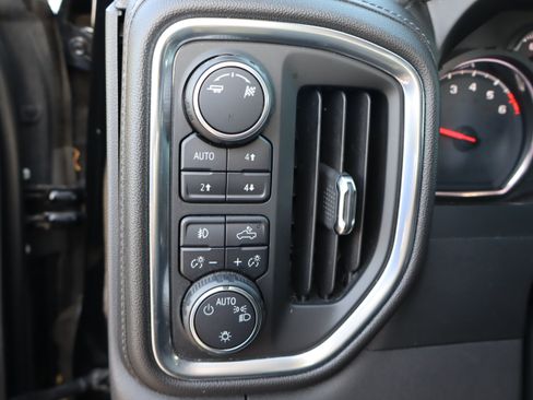 Used 2019 Chevrolet Silverado 1500 LT Trail Boss AWD/4WD image 20