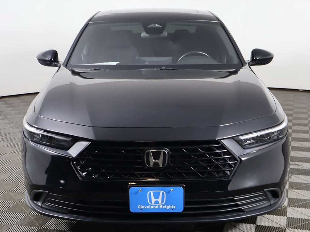 Used 2023 Honda Accord Sport image 9