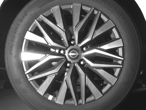 Used 2025 Nissan Altima 2.5 SV FWD image 15