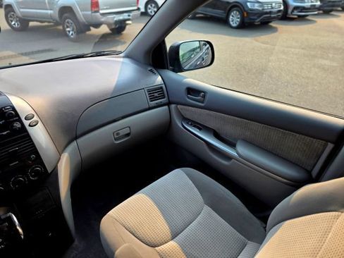 Used 2007 Toyota Sienna LE AWD/4WD image 25