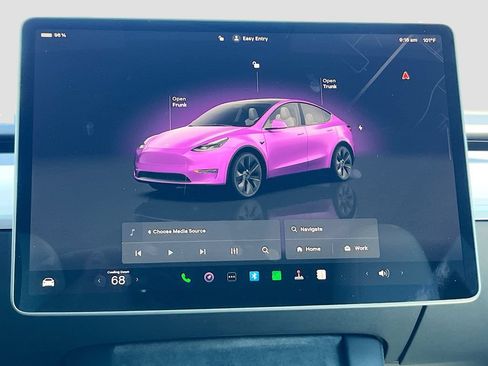 Used 2024 Tesla Model Y 2WD image 14