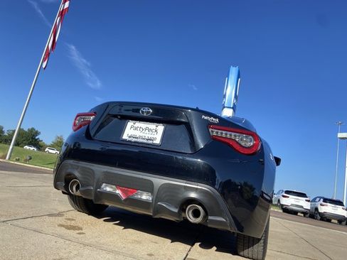Used 2019 Toyota 86 RWD image 46