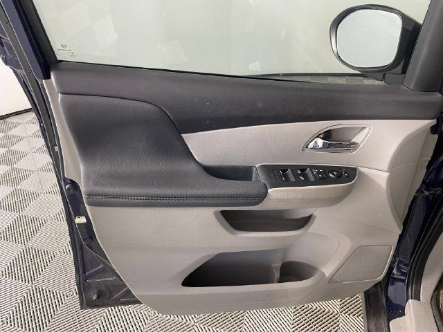 Used 2016 Honda Odyssey EX-L image 11