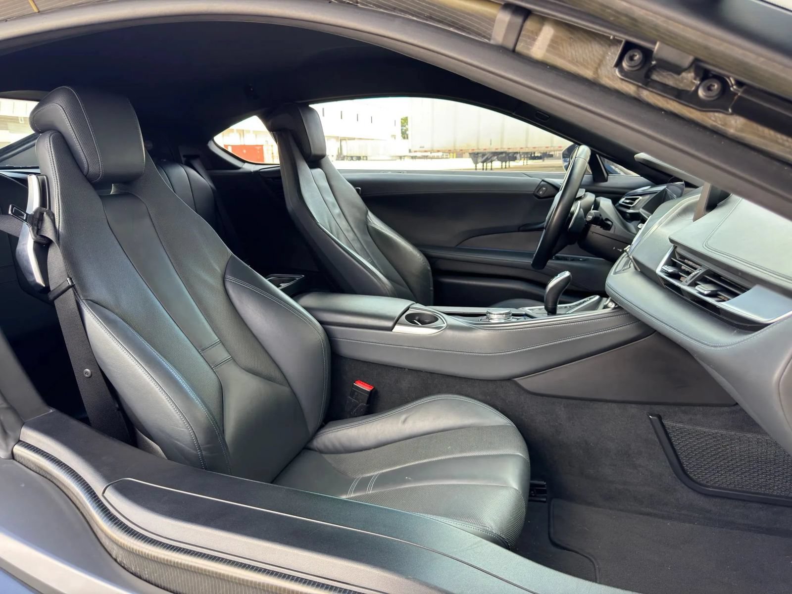 Used 2015 BMW i8 AWD/4WD image 11