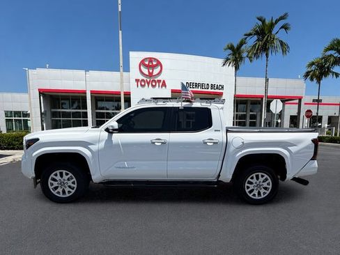 Used 2025 Toyota Tacoma SR5 RWD image 4
