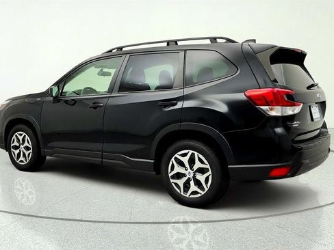 Used 2022 Subaru Forester Premium AWD/4WD image 7
