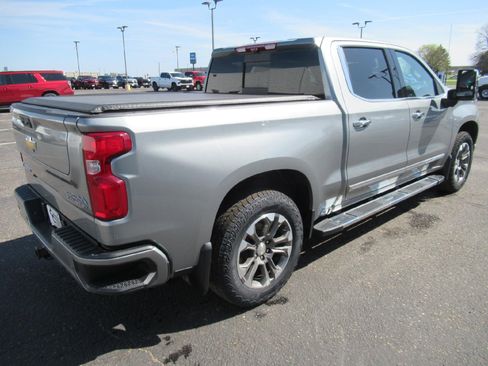 Certified 2024 Chevrolet Silverado 1500 High Country w/ Technology Package image 5