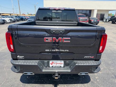 Used 2024 GMC Sierra 1500 AT4 w/ Technology Package AWD/4WD image 15