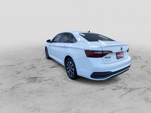 Used 2022 Volkswagen Jetta S image 7
