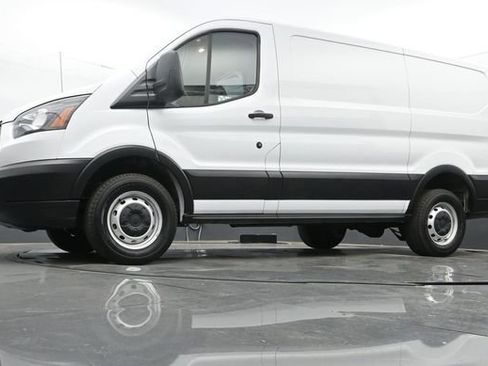 Used 2019 Ford Transit 250 130 Low Roof image 23