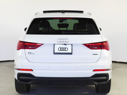 Used 2023 Audi Q3 2.0T Premium w/ Convenience Package image 8