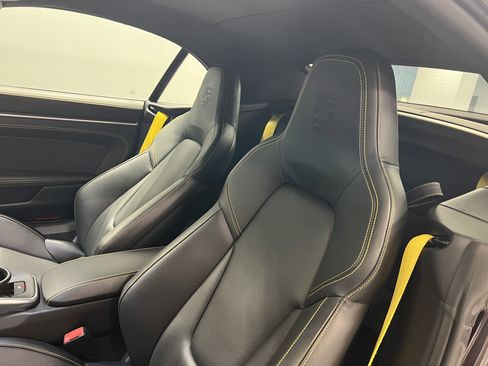Used 2023 Porsche 911 Cabriolet image 16