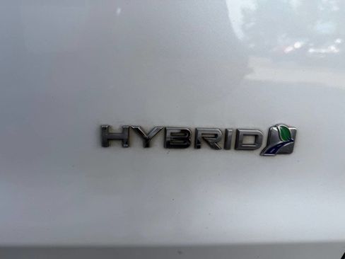 Used 2013 Ford Fusion SE FWD image 12