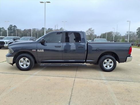 Used 2019 RAM 1500 Classic SLT image 8