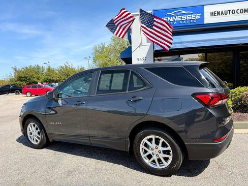 Used 2022 Chevrolet Equinox LS image 13