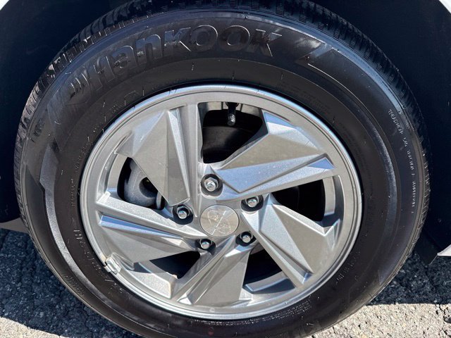 Used 2026 Hyundai Elantra SE FWD image 8