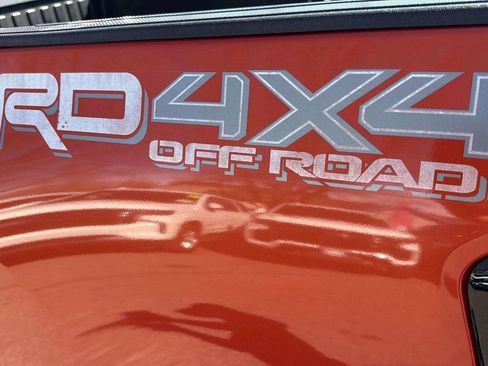 Used 2017 Toyota Tacoma TRD Off-Road image 23