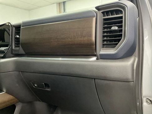 Used 2024 Chevrolet Silverado 3500 High Country w/ High Country Premium Package image 12