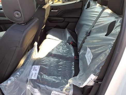 New 2026 Chevrolet Colorado LT image 9