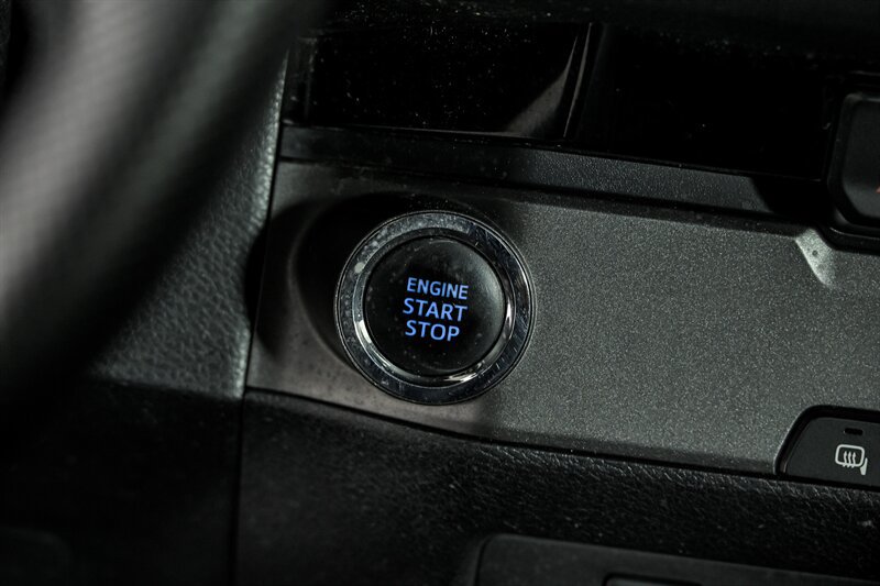 Used 2016 Toyota Tacoma TRD Sport w/ Towing Package RWD image 21