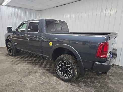 Used 2025 RAM 2500 Limited AWD/4WD image 9
