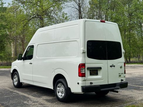 Used 2014 Nissan NV 2500 SV w/ Side & Curtain Airbag Package RWD image 5