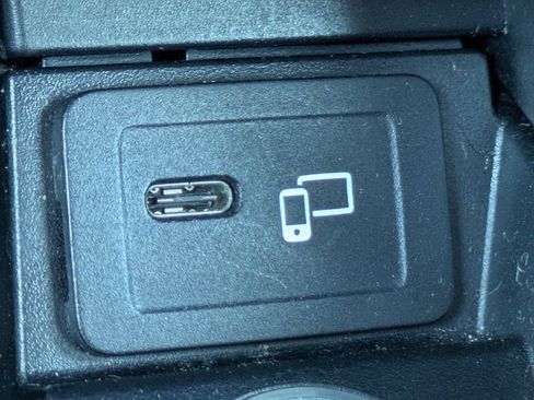 Used 2021 Mercedes-Benz E 350 Sedan image 24