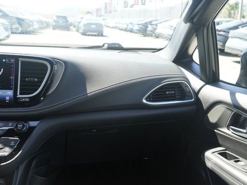 Used 2024 Chrysler Pacifica Limited w/ Uconnect Theater Family Group AWD/4WD image 25