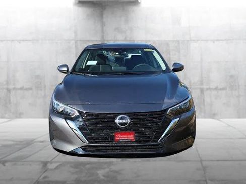 New 2025 Nissan Sentra SV image 4