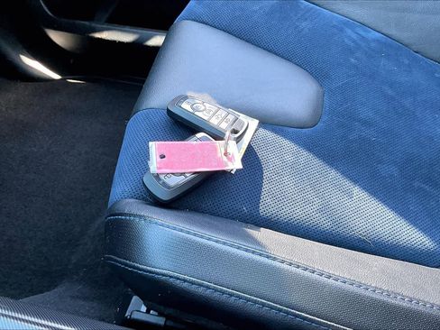 Used 2020 Ford F150 Raptor w/ Equipment Group 802A Luxury image 14