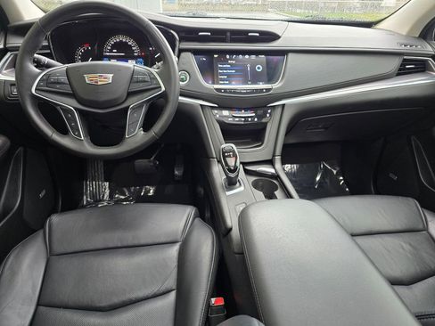 Used 2018 Cadillac XT5 Premium Luxury image 18