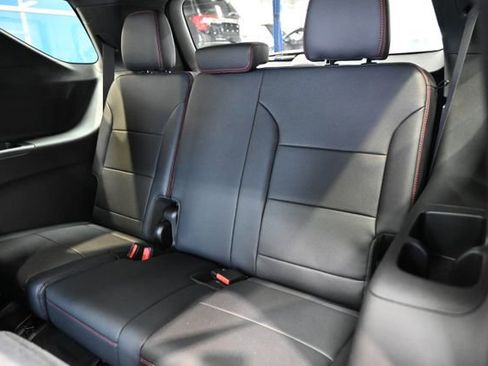 New 2026 Chevrolet Traverse RS image 13