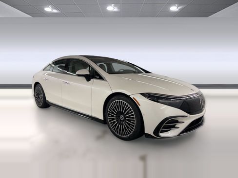 Certified 2023 Mercedes-Benz EQS 580 4MATIC Sedan image 7