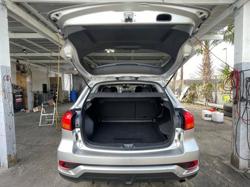 Used 2019 Mitsubishi Outlander Sport SE FWD image 9