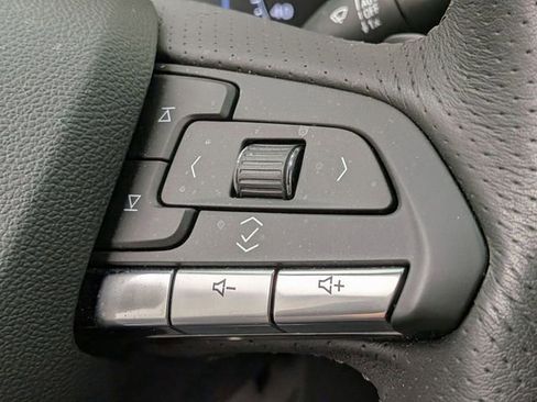 Used 2023 Cadillac XT4 Sport w/ Cold Weather Package AWD/4WD image 12