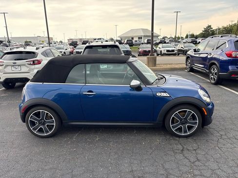 Used 2013 MINI Cooper S FWD image 2