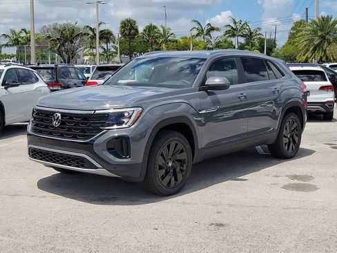 New 2026 Volkswagen Atlas Cross Sport SE FWD image 3