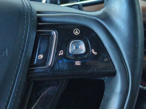 Used 2020 Lincoln Aviator Reserve w/ Equipment Group 202A AWD/4WD image 38
