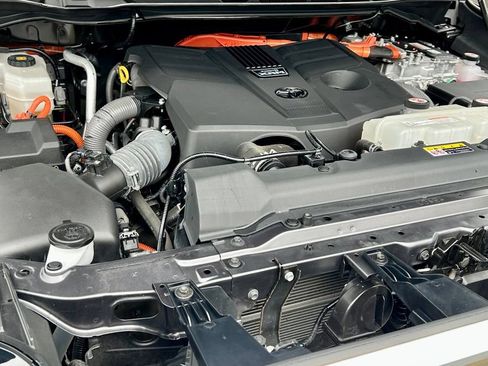 Certified 2022 Toyota Tundra Limited AWD/4WD image 25