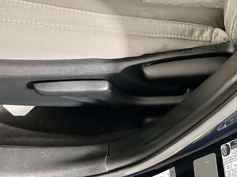 Used 2017 Toyota Corolla LE FWD image 15